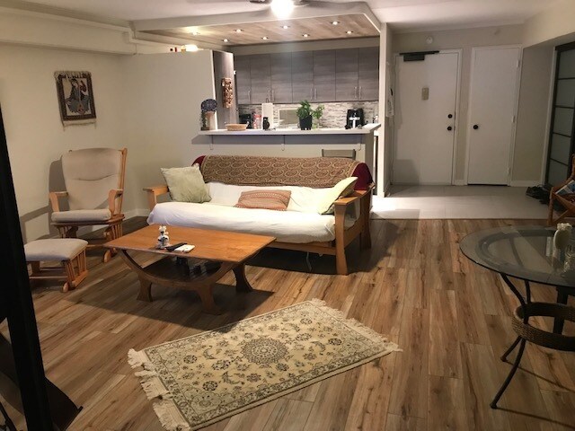 Living room - 2333 Kapiolani Blvd