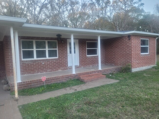 Building Photo - 8723 Garden St