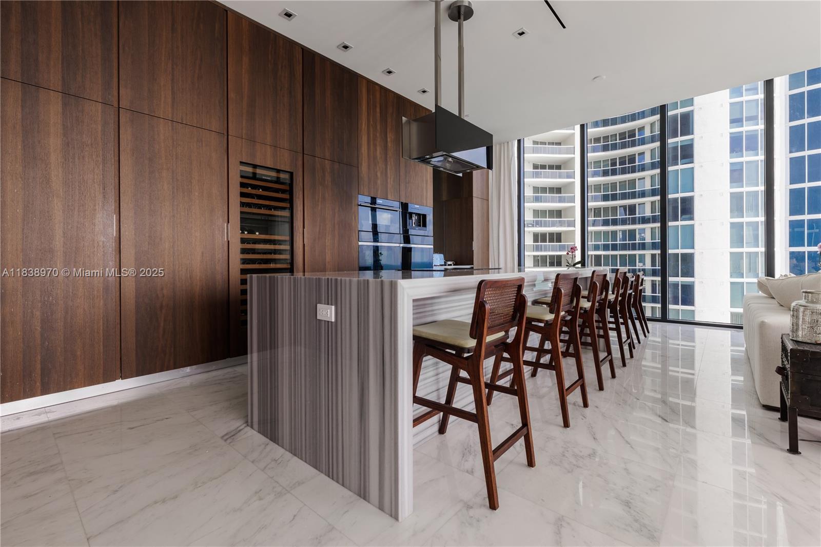 Building Photo - 17141 Collins Ave