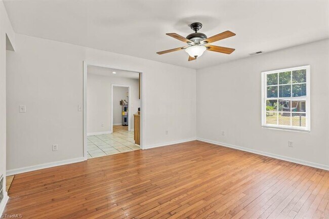 Building Photo - 1720 Gavin Dr