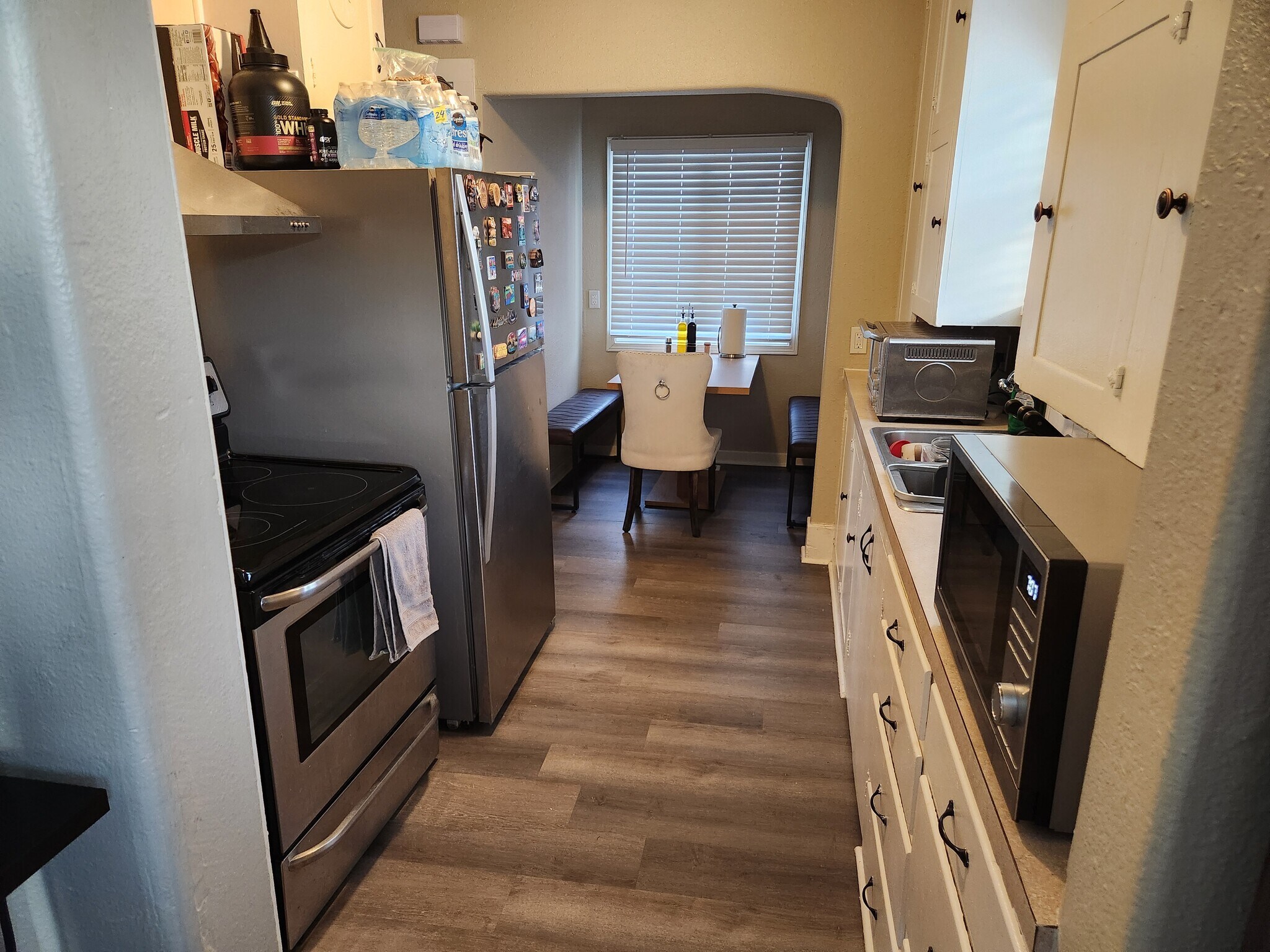 Kitchen - 811 N Junett St