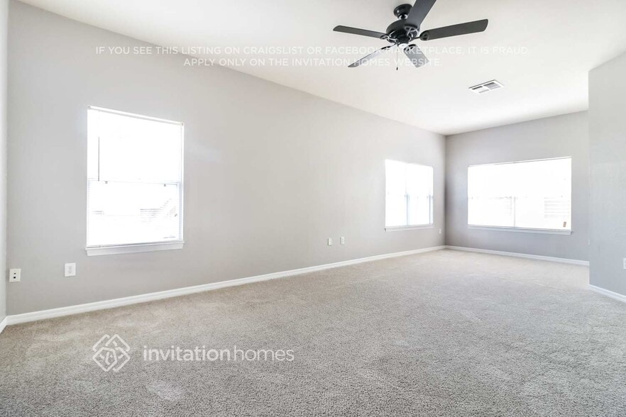 Building Photo - 18002 Majestic Kings Pl