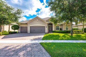 Building Photo - 3425 Siena Cir