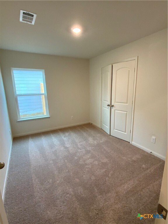 Building Photo - 208 Allington Cir