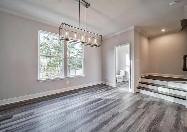 Building Photo - 517 Hardy Dr