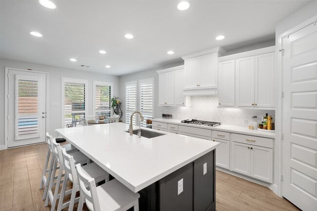 Building Photo - 221 Patina Sorrel Dr