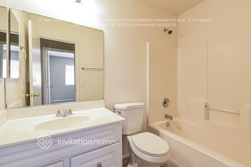 Building Photo - 40071 N Cassara Dr