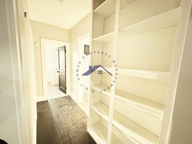 Building Photo - 3877 Garland St