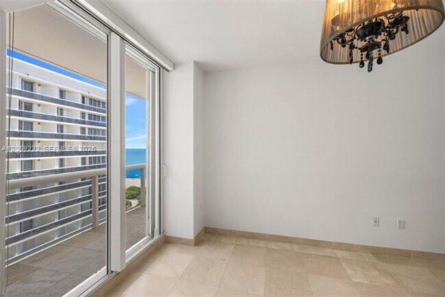 Building Photo - 9559 Collins Ave