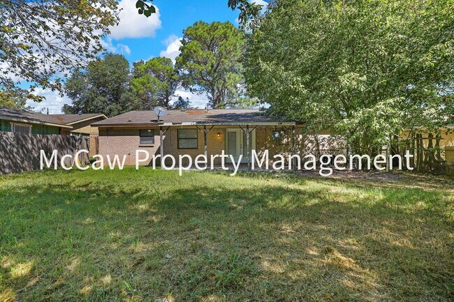 Building Photo - 14306 Seminole Dr