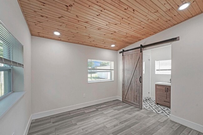 Building Photo - 8229 NW 1st Pl