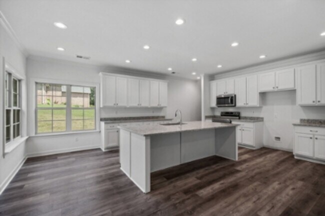 Building Photo - Spacious 4-Bedroom Home in Byhalia - Modern Living in a Tranquil Community!