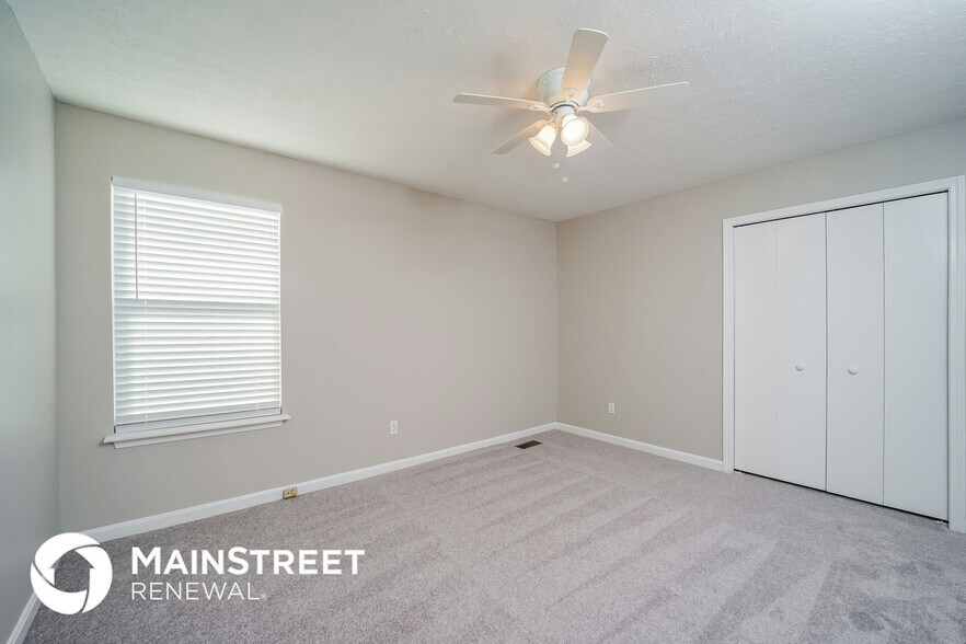 Building Photo - 4008 Willowview Blvd