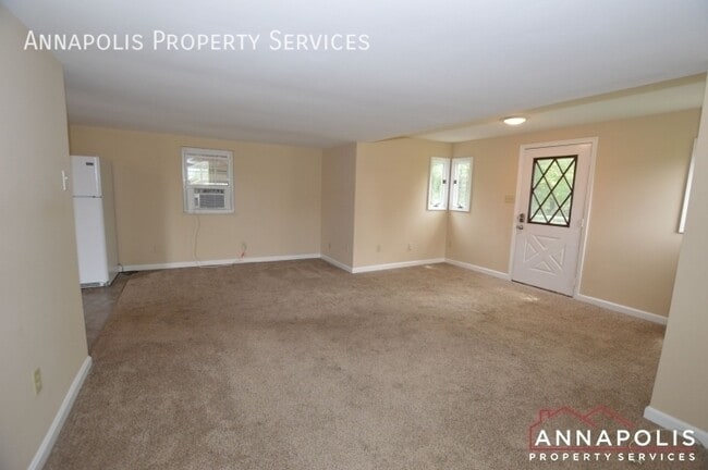 Building Photo - 536 Tepper Rd