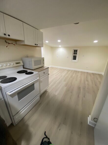 Primary Photo - 112 Albright Ave