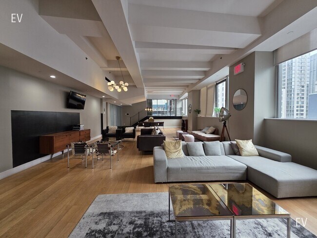 Building Photo - 50 Murray St