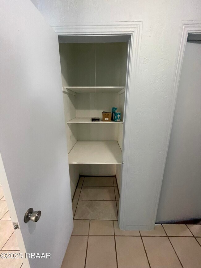 Building Photo - 113 Fox Pl