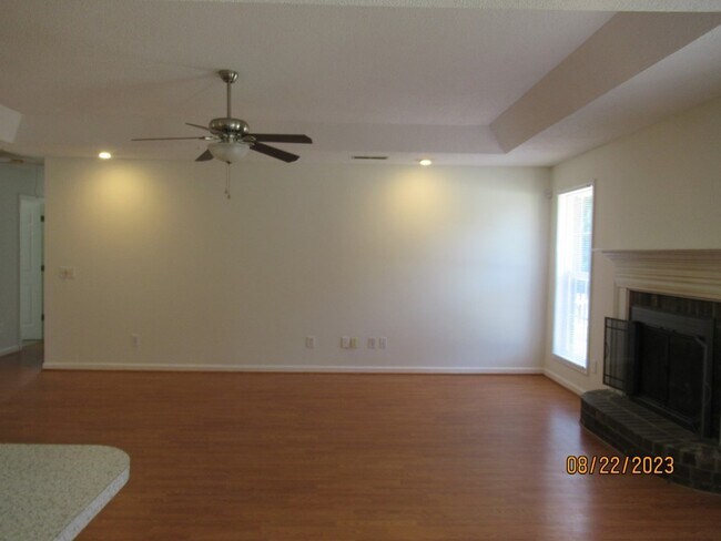 Building Photo - 6775 J J Roberts Dr