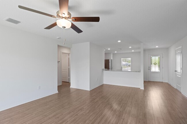 Building Photo - PORT ST LUCIE-SECTION 40