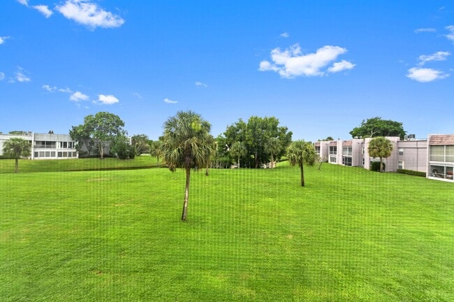 Building Photo - 2700 Casita Way