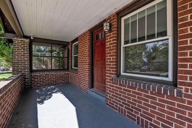 Building Photo - 3738 Zenobia St