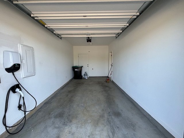 Building Photo - Available now in Preston Lake