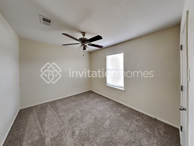 Building Photo - 12502 Aarons Way Dr