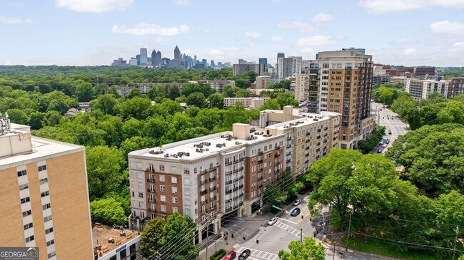 Building Photo - 2277 Peachtree Rd NE