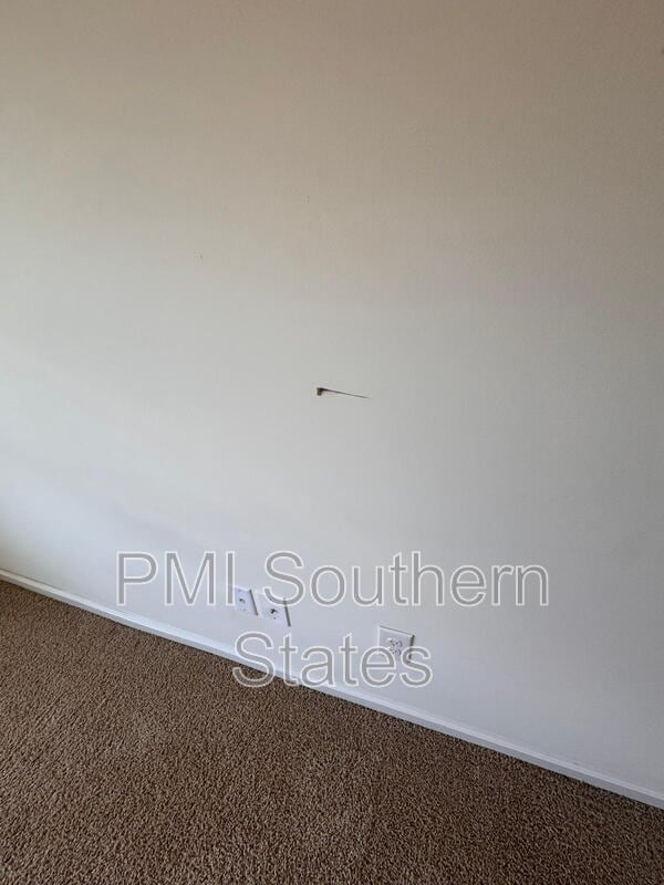 Building Photo - 31 Moorlyn Ln