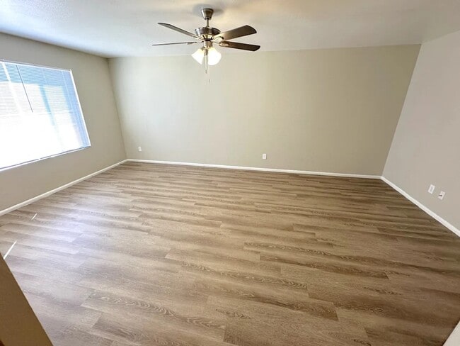 Building Photo - 2181 E Concorda Dr