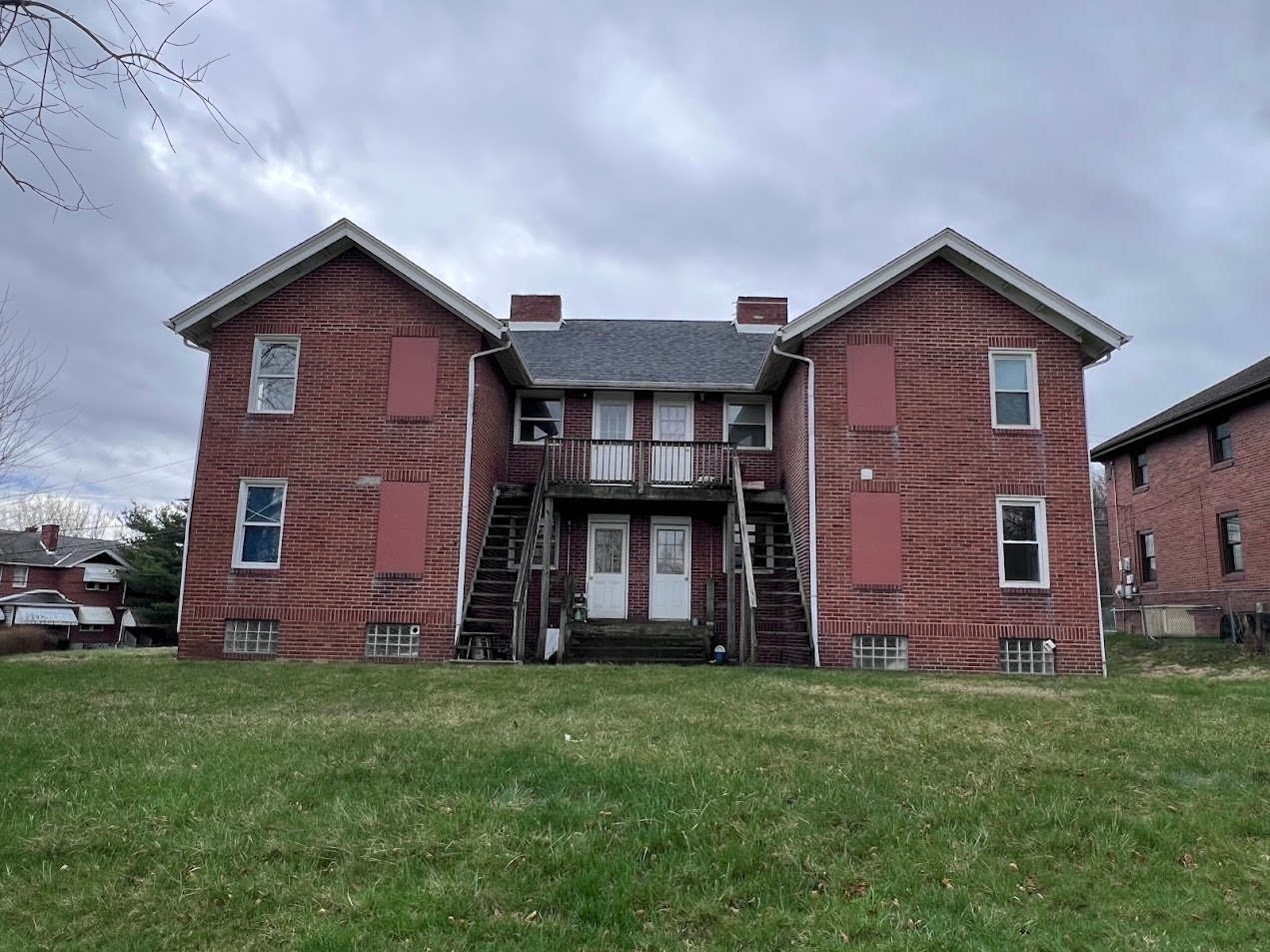 Building Photo - 614 Short St