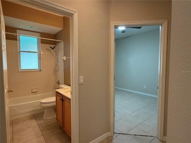 Building Photo - 10237 Facet Ct