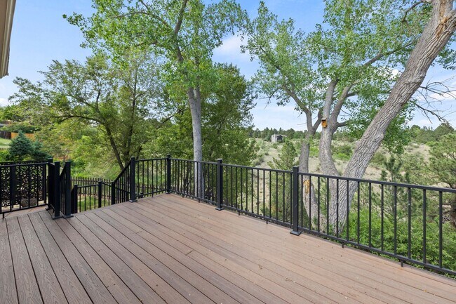 Building Photo - Remodeled Rockrimmon Retreat | 4BD + Office