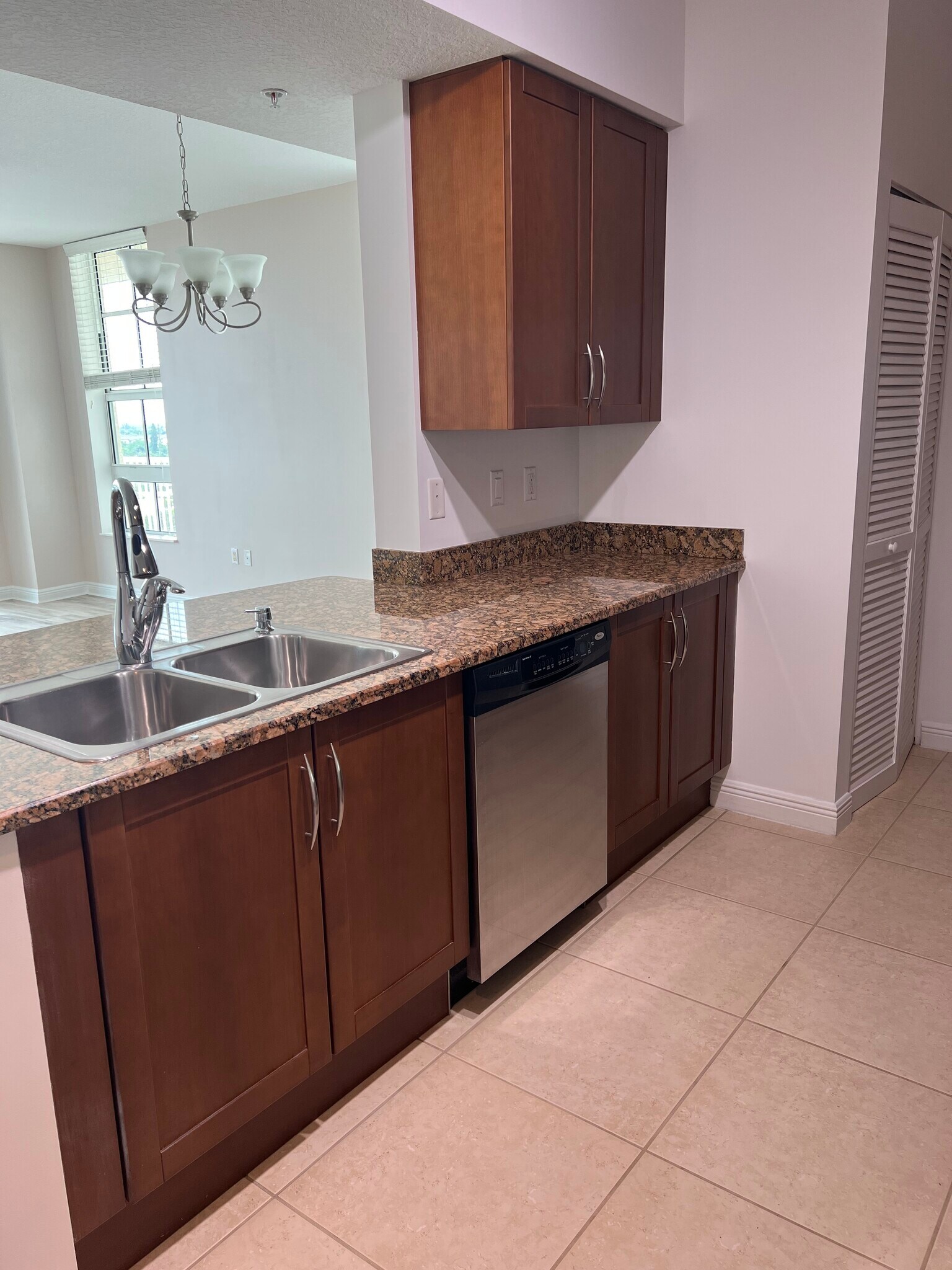 Building Photo - 350 N Federal Hwy