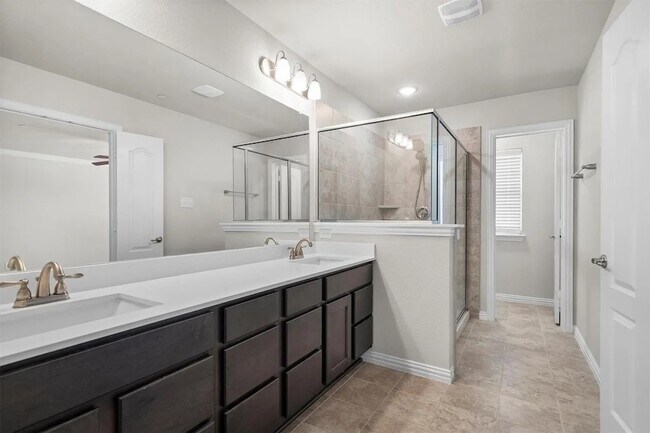 Building Photo - 3300 Becker Dr