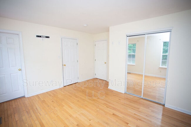 Building Photo - 712 Sage Hill Dr