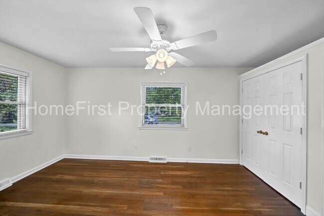 Building Photo - 118 Meadowlark Dr