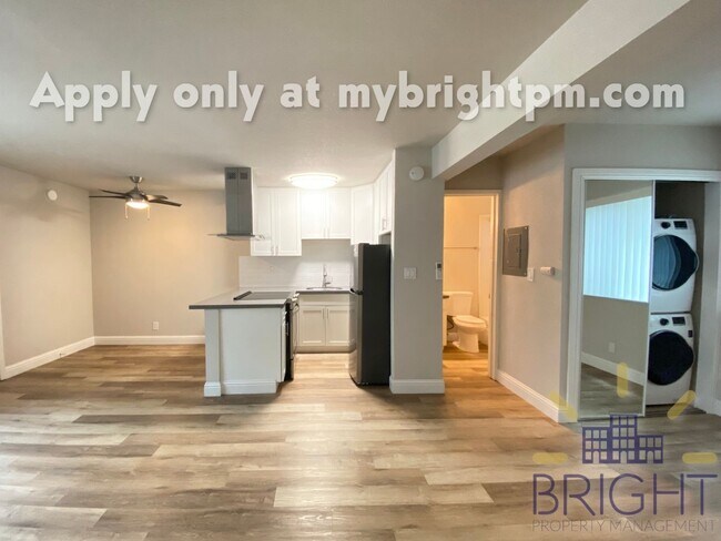 Building Photo - Fully remodeled studio apartment in gated ...