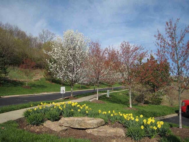 Building Photo - 2271 Edenderry Dr