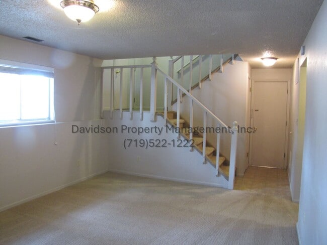 Building Photo - Charming 4-Bedroom House in Northeast Colo...