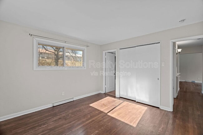 Building Photo - 9915 Castle Dr