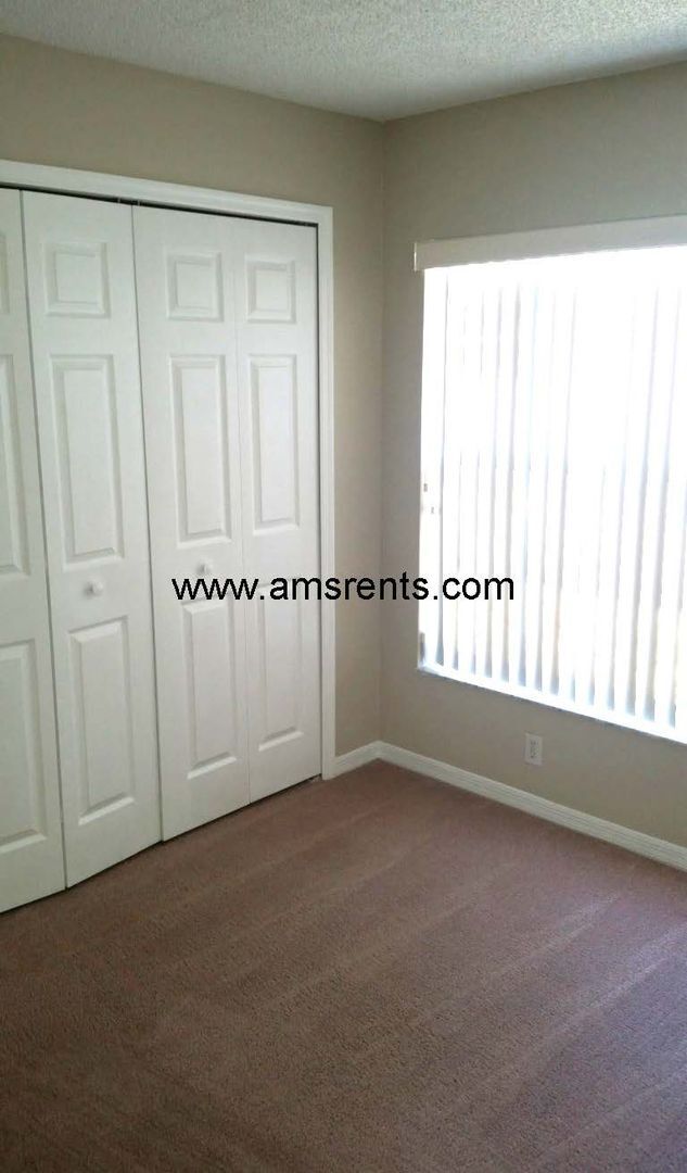 Building Photo - Spacious 3 bedroom House in Indian Ridge Villas