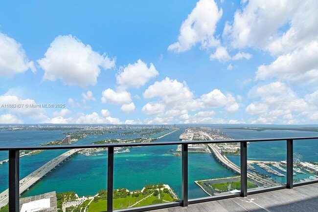 Building Photo - 1000 Biscayne Blvd