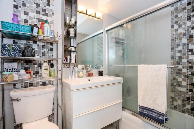 Building Photo - 655 W Irving Park Rd