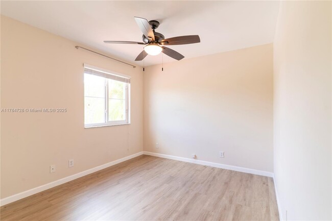 Building Photo - 1306 Banyan Way