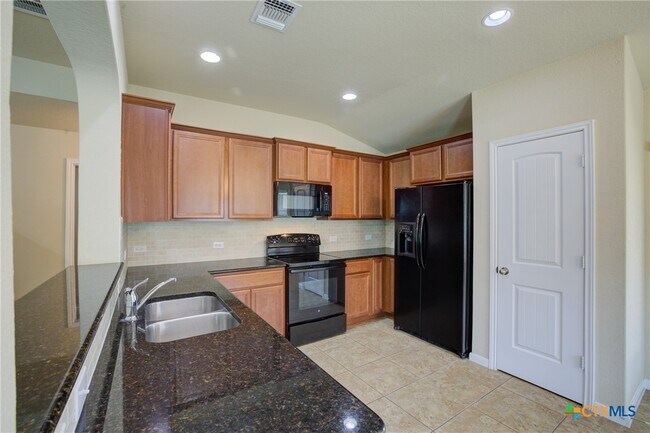 Building Photo - 775 Spectrum Dr