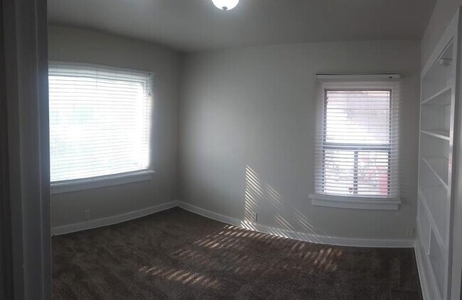 Building Photo - 272 N 100 E
