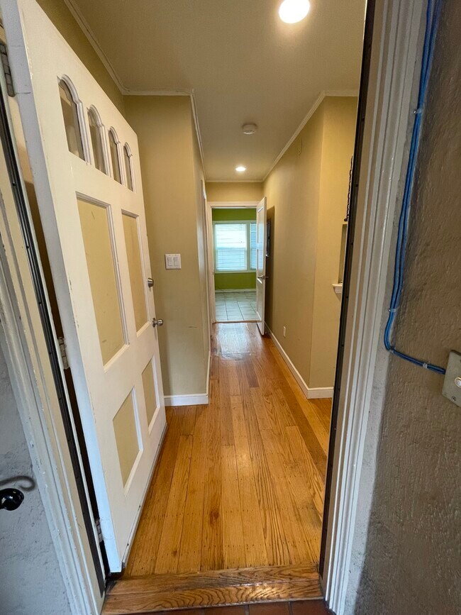 Building Photo - 495 Monterey Blvd