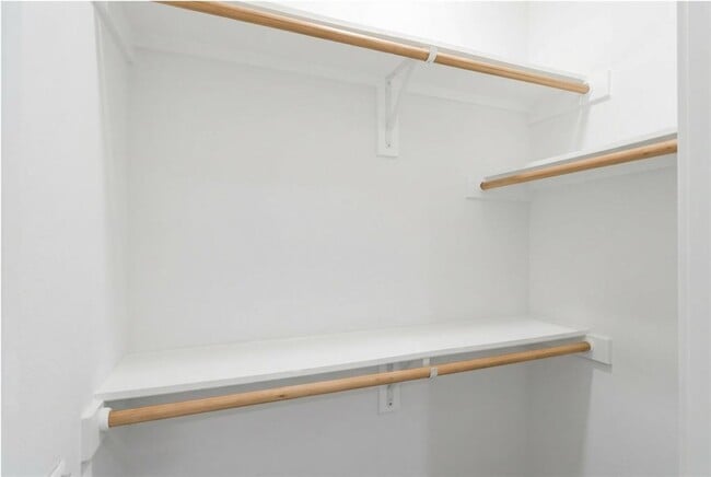 Building Photo - 2220 Webberville Rd