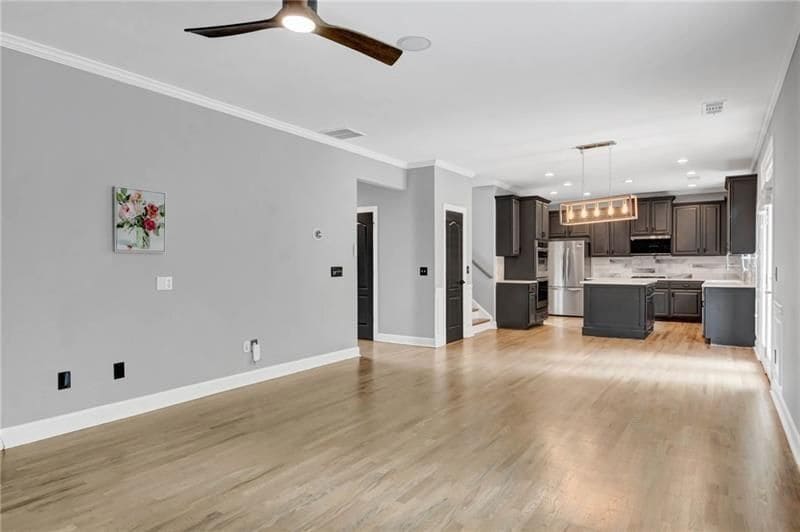 Building Photo - 3355 E Gate Dr
